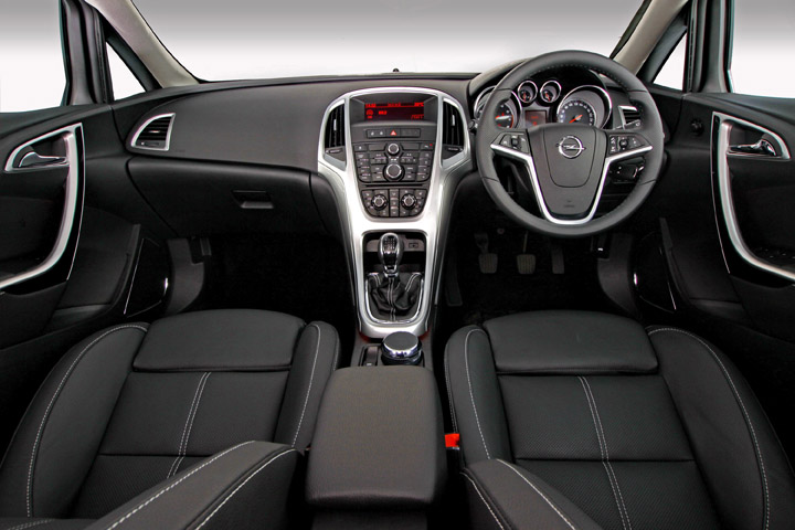 2011 Opel Astra 1.6T Sport inside view