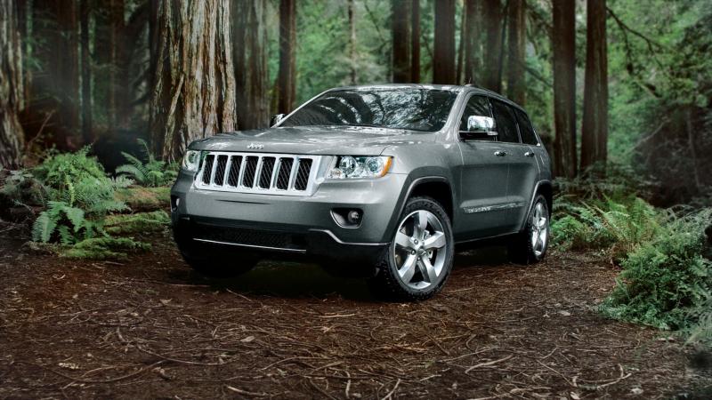 2011 Jeep Grand Cherokee front view