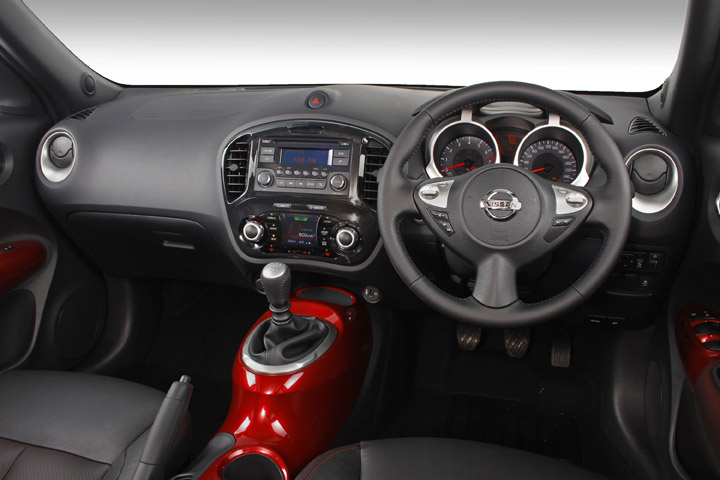 2012 Nissan Juke interior