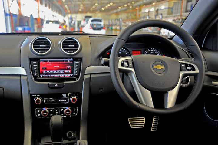 2011 Chevrolet Lumina SSV interior