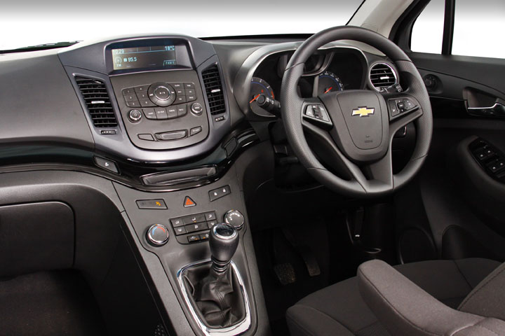 2012 Chevrolet Orlando inside