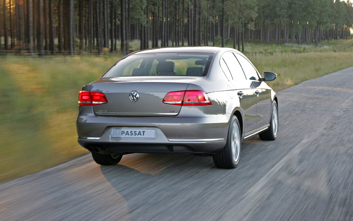 2011 Volkswagen Passat rear view