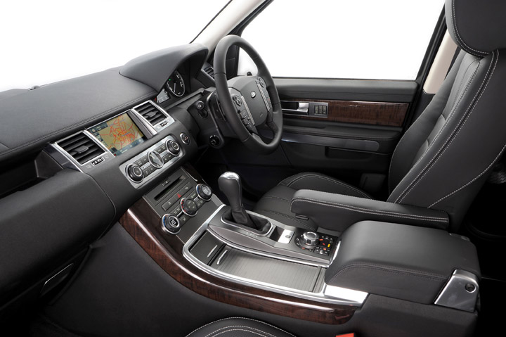 2011 Range Rover Sport interior